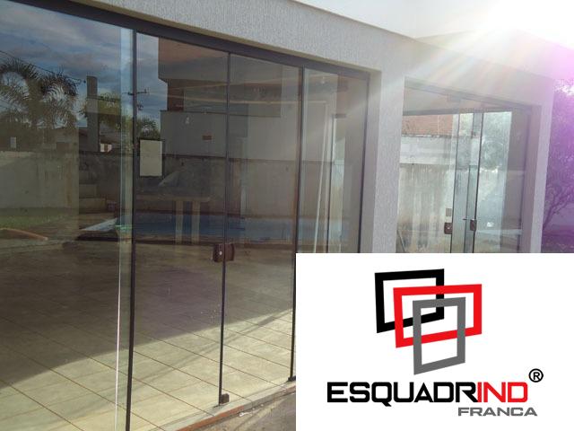 Porta de alumínio em vidro temperado - Imagem 3