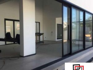 Esquadria de alumínio vão total aberto