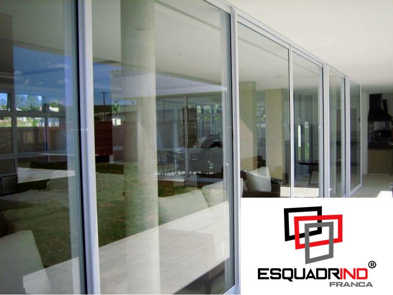 Porta de alumínio de correr 4 folhas